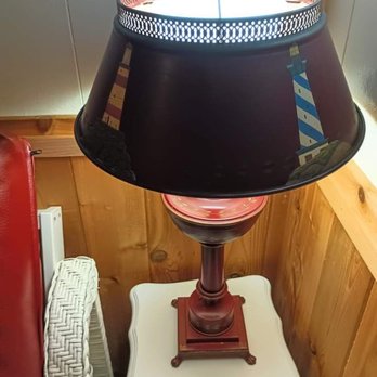 Chito Beach Resort - Lighthouse Cottage lamp - Resorts Near Me - Sekiu, Washington