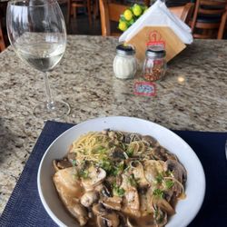 Vinny's NY Pizza & Grill - Chicken Marsala