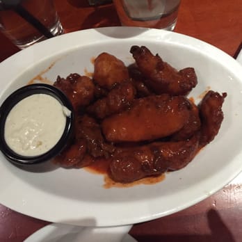 Boston Burger - Boneless buffalo wings (not too spicy, but for those who can't eat spicy, I wouldn't recommend) - Burgers Near Me - Boston, Massachusetts