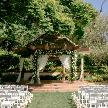 Floral Designs by Jerri Disney - Ceremony gazebo - Floral Designers Near Me Floral Designs by Jerri Disney - Ceremony gazebo - Floral Designers Near Me