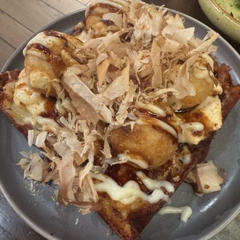 Birdman Ramen - Takoyaki pizza - Ramen Near Me - Chicago, Illinois