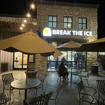 Break the Ice - Front entrance - Ice Cream & Frozen Yogurt Near Me - Riverside, California