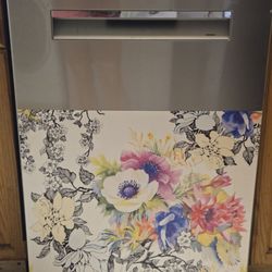 American Appliance - Front view! Mama added her style