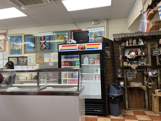 Heladería Lares by null