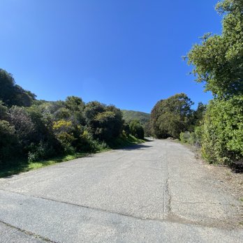 Quarry Road Pedestrian Trail - Hiking Near Me - Brisbane, California Quarry Road Pedestrian Trail - Hiking Near Me - Brisbane, California
