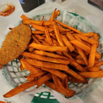 The Boiling Crab - Sweet potato fries and chicken tenders - Seafood Near Me - Honolulu, Hawaii