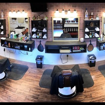 Bentley's Barbershop - Very classy barbershop - Barbers Near Me - Springfield, Massachusetts