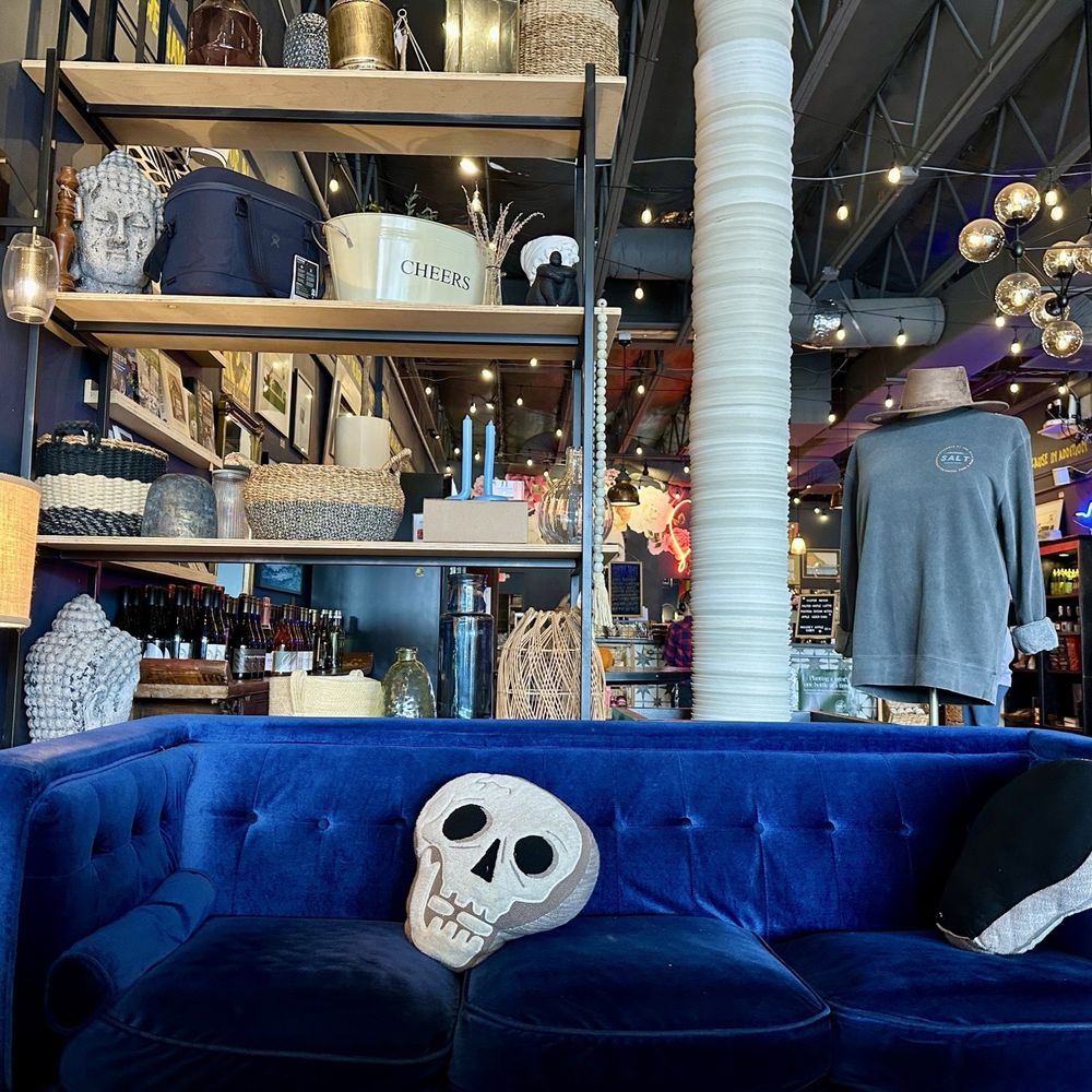 Salt - Indoor - Breakfast & Brunch Near Me - Lincoln City, Oregon Salt - Indoor - Breakfast & Brunch Near Me - Lincoln City, Oregon