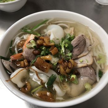 My Vi Mi Gia - #19 - Hu Tieu Dac Biet (wet/soup dish) - Vietnamese Near Me - Garden Grove, California