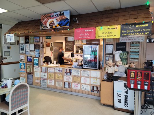 Johnson's BBQ by null