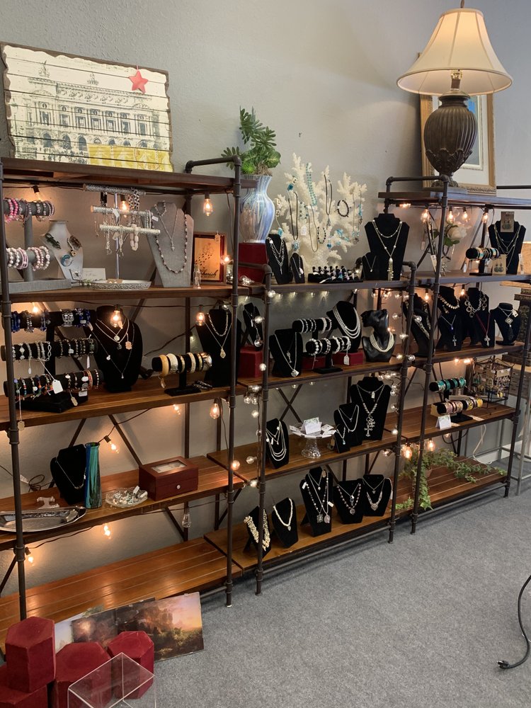 TWIN FLAMES with 22 real customer photos Updated August 2024 118 W