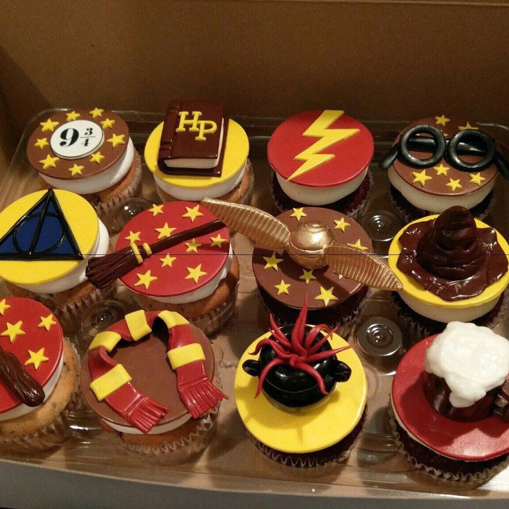 Ele Makes Cakes - Yummy cupcakes! - Custom Cakes Near Me Ele Makes Cakes - Yummy cupcakes! - Custom Cakes Near Me