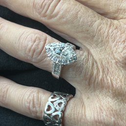 Beautiful ring made by USA Jewels for my wife. Beautiful ring made by USA Jewels for my wife.