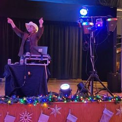 Club Du Soleil - David Jukebox Leigh played at our Christmas Dance