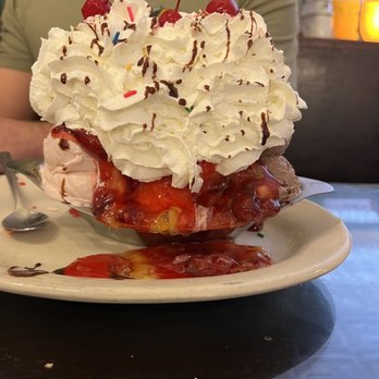 S & T Soda Shoppe - Banana split - Sandwiches Near Me - Pittsboro, North Carolina S & T Soda Shoppe - Banana split - Sandwiches Near Me - Pittsboro, North Carolina