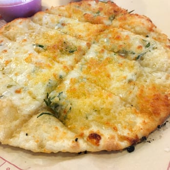MOD Pizza - Garlic strips and extra mozzarella, nom - Pizza Near Me - Kyle, Texas