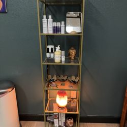 Sol & Skin Artistry - Interior