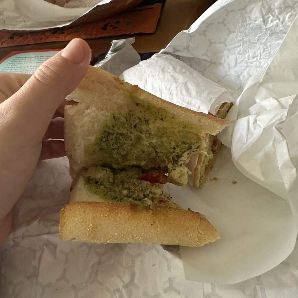 Chicken Pesto Sandwich Chicken Pesto Sandwich