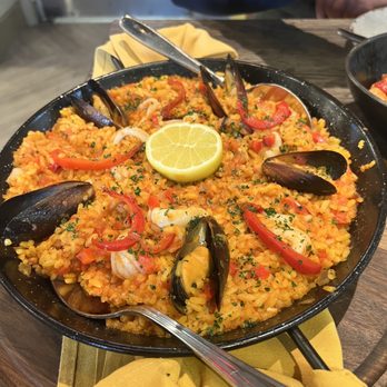 Sabores Tapas Bar - Seafood paella - Tapas Bars Near Me - Arlington, Virginia