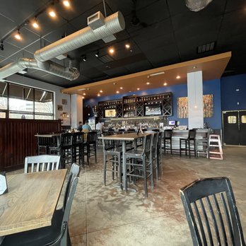 Blue Moon Pizza - Wide angle view of the bar and part of the dining room. - Pizza Near Me - Sandy Springs, Georgia