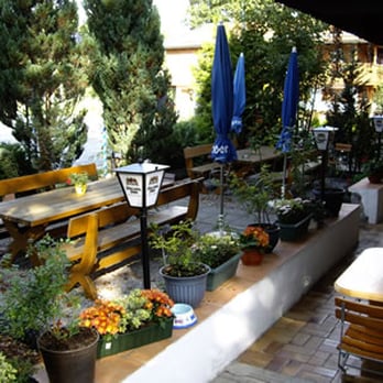 Eireiner's - Gartenbereich - Bavarian Near Me - Lenggries, BY