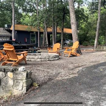 The Wanderoo Lodge - Campfire - Hotels Near Me - Eureka Springs, Arkansas The Wanderoo Lodge - Campfire - Hotels Near Me - Eureka Springs, Arkansas