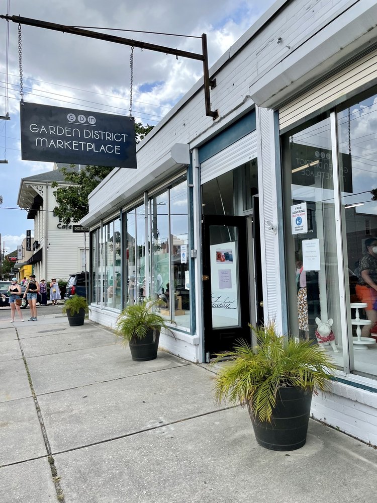GARDEN DISTRICT MARKETPLACE Updated September 2024 2850 Magazine St, New Orleans, Louisiana