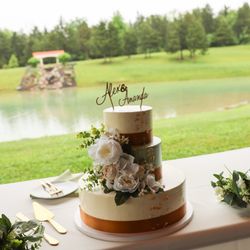 Love Cakes By Dorothy Lane Market