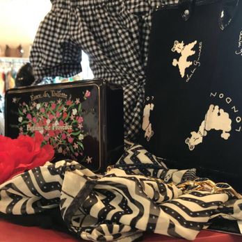 Deja Vu Consignment Shop - Used, Vintage & Consignment Near Me - Albuquerque, New Mexico