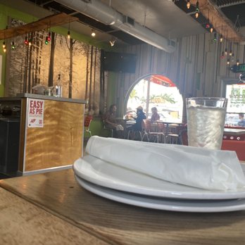 Tucci's Pizza - Pizza Near Me - Boca Raton, Florida