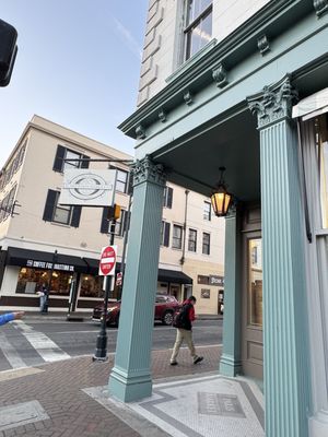 The Paris Market, Savannah by null