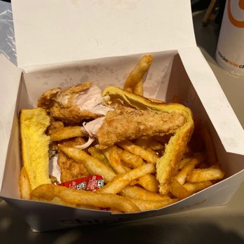 Chicken Now - Get this out of the mall & bring in Raising Canes - Fast Food Near Me - Arcadia, California