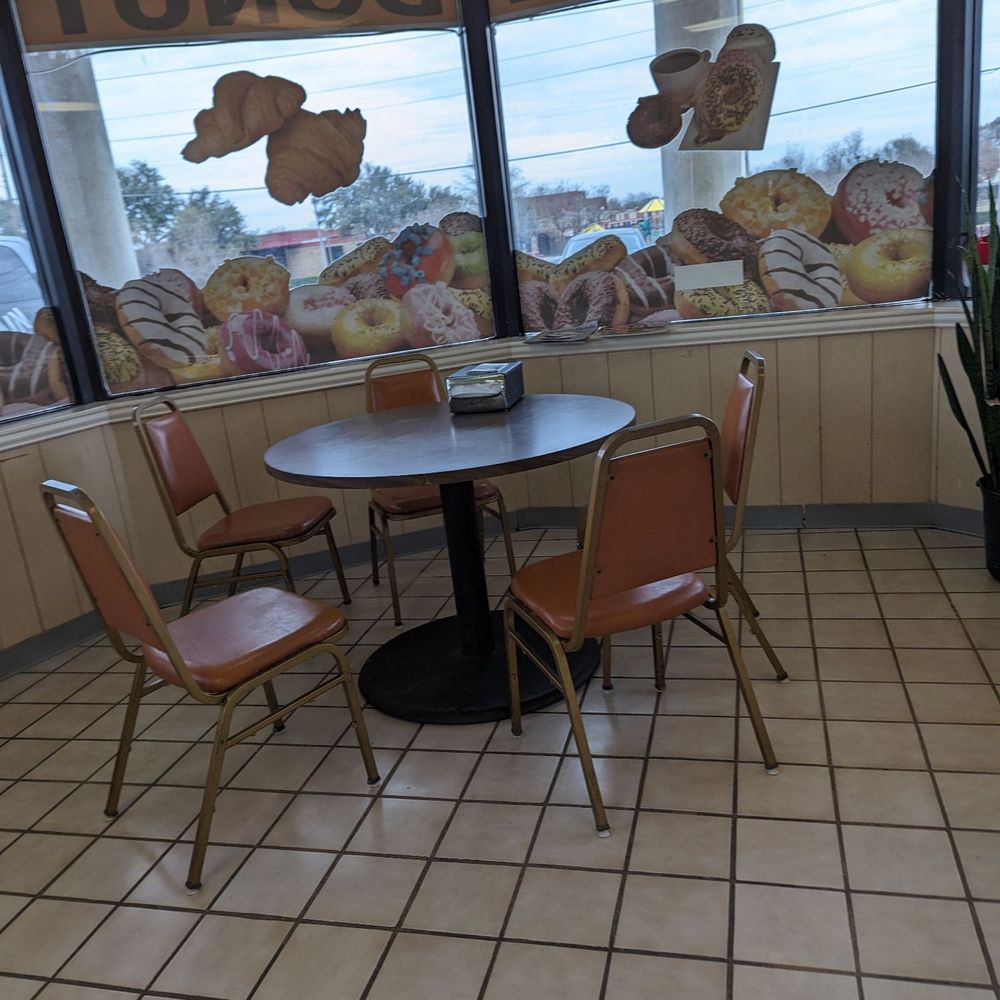 Rainbow Donut - Shouldn't this be full of old men drinking coffee and swapping lies? - Donuts Near Me - Allen, Texas Rainbow Donut - Shouldn't this be full of old men drinking coffee and swapping lies? - Donuts Near Me - Allen, Texas