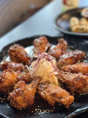 The Bulgogi + Dukuhbee Noodle by null