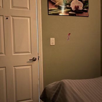 Grace Foot Massage - Massage room - Massage Near Me - Laguna Niguel, California Grace Foot Massage - Massage room - Massage Near Me - Laguna Niguel, California