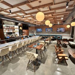 Tocolo Cantina - Glen Cove - Bar/Lounge
