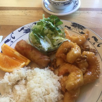 Great China - Walnut prawns lunch special - Chinese Near Me - Berkeley, California