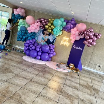 Lovebox8 - Flowers & Gifts Near Me - San Jose, California