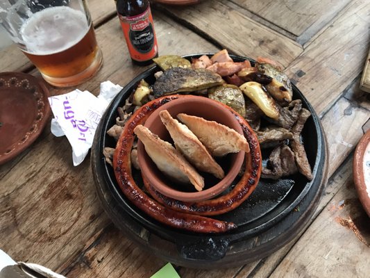 La Oruga y La Cebada by null