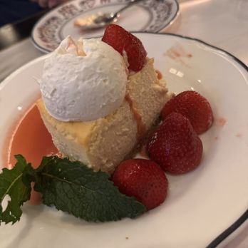 Maggiano's Little Italy - New York Style Cheesecake - Italian Near Me - Atlanta, Georgia Maggiano's Little Italy - New York Style Cheesecake - Italian Near Me - Atlanta, Georgia