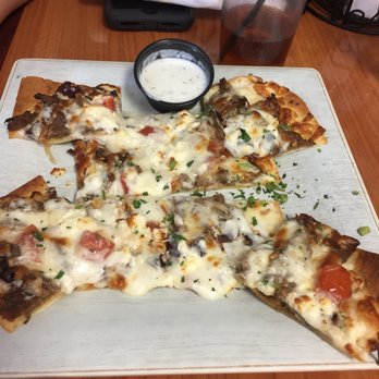 Sam's on Main - Mediterranean Flatbread - Mediterranean Near Me - Grayson, Georgia