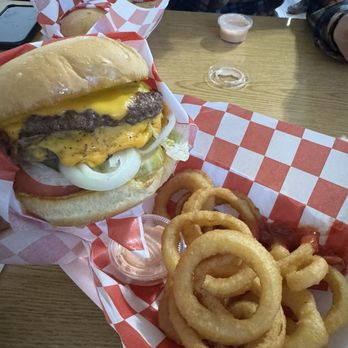 Mister Clucker - Cheese burger & onion rings - Bakeries Near Me - Coalville, Utah Mister Clucker - Cheese burger & onion rings - Bakeries Near Me - Coalville, Utah