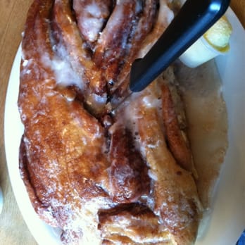 Silver Inn - Super huge cinnamon roll! - Hotels Near Me - Kellogg, Idaho Silver Inn - Super huge cinnamon roll! - Hotels Near Me - Kellogg, Idaho