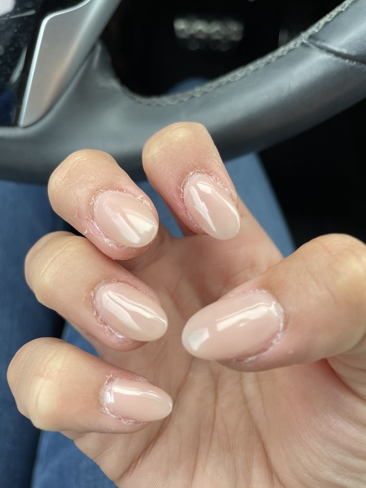 LC Nails & Spa Logo