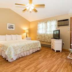 Deerfield Health Retreat & Spa - Annex King Guestroom