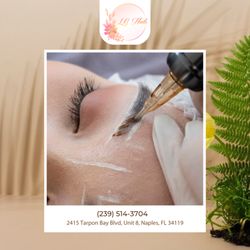 Lg Nails - Cozy Autumn Brow Style
Soft, natural brows for crisp fall days. Book your session today!