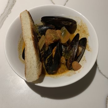 Cafe 44 - Thai Curry Mussels - American Near Me - Alexandria, Virginia