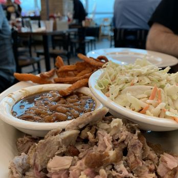Pucketts - BNA Terminal D - Bar-B-Que Platter - Barbeque Near Me - Nashville, Tennessee Pucketts - BNA Terminal D - Bar-B-Que Platter - Barbeque Near Me - Nashville, Tennessee