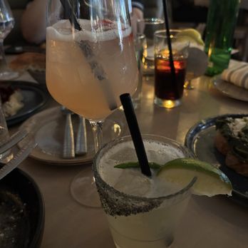 LÝRA - Greek Near Me - Chicago, Illinois