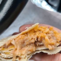 Los Tacos Locos - Nice mix of ingredients for my basic order. Top notch and easy on the wallet.